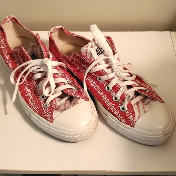 Vintage Converse Product Red low tops. Women's 8 Men's 6 - Picture 1 of 9